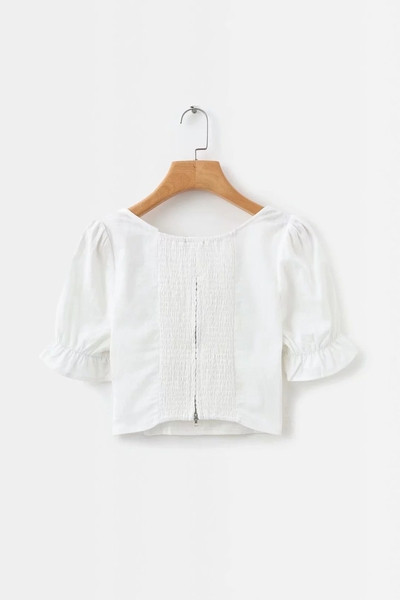 Bluză de damă modernă model nou cu decolteu pătrat în alb și negru