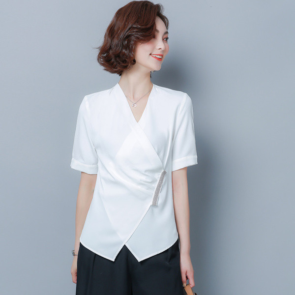 Bluza de dama alb si negru cu decolteu in V