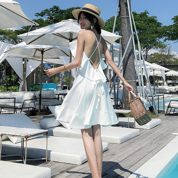 Rochie scurta moderna de dama alb cu bretele subtiri