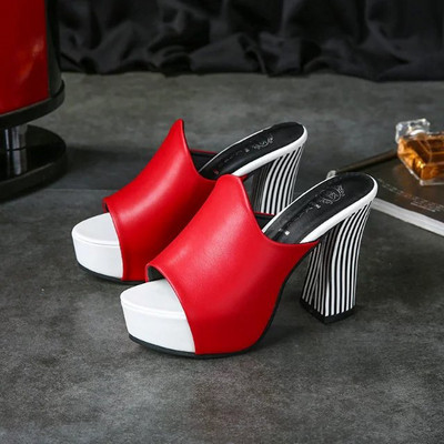 Модерни дамски  обувки на висок ток в три цвята 