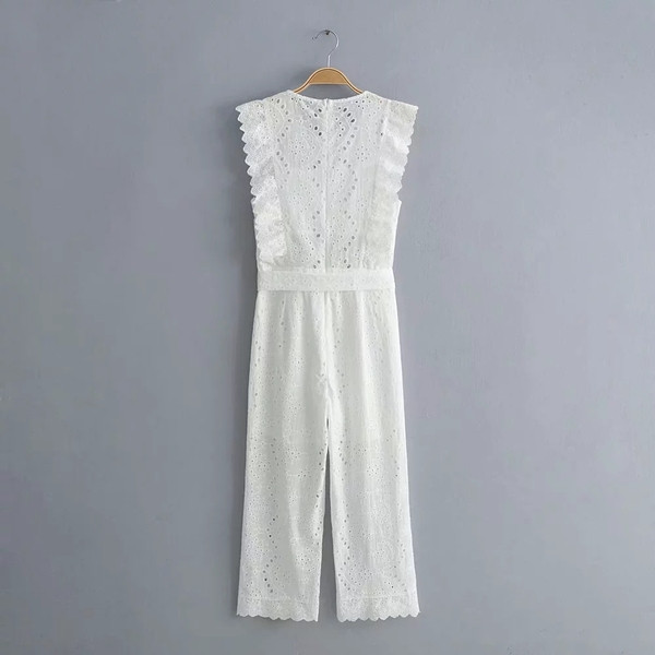 Salopeta de dama eleganta cu dantela alba