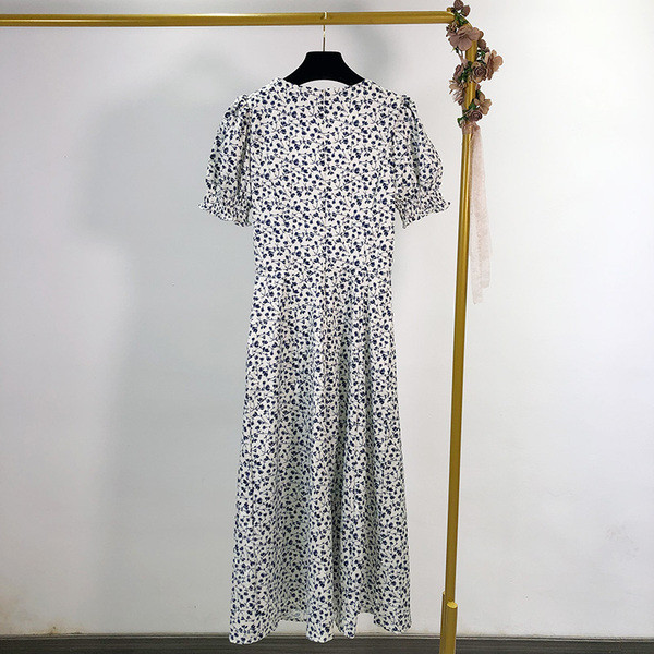 Rochie lunga de dama cu decolteu patrat