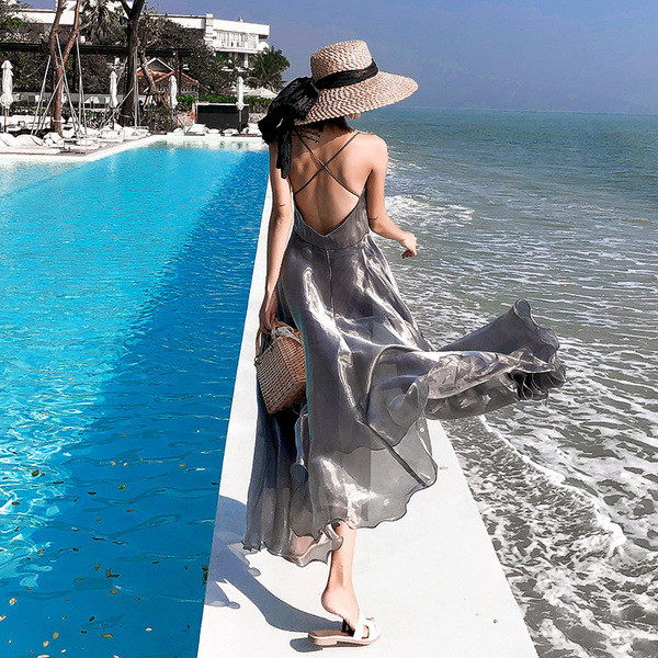 Rochie elegantă de damă, cu bretele subțiri