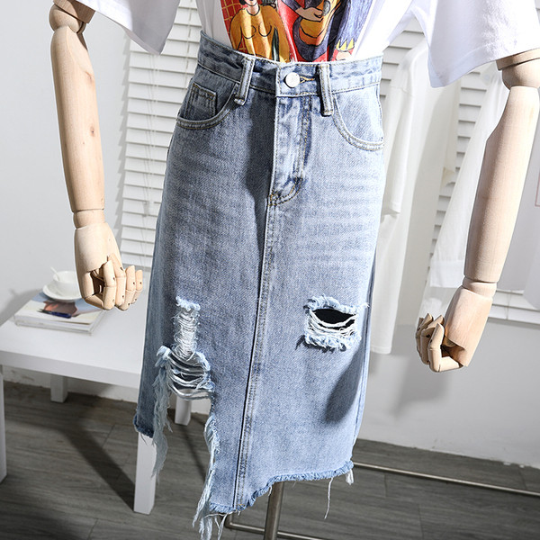 Női farmerszoknya, magas derékkal, szakadt motívumokkal