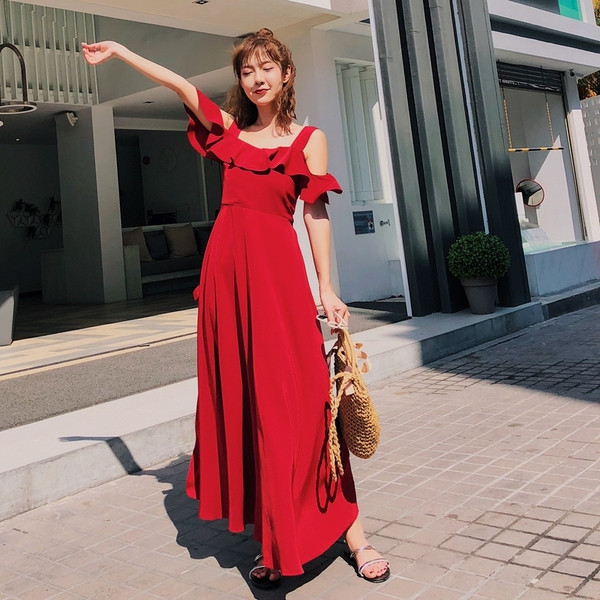 Rochie de dama moderna de culoare rosie - model croiat