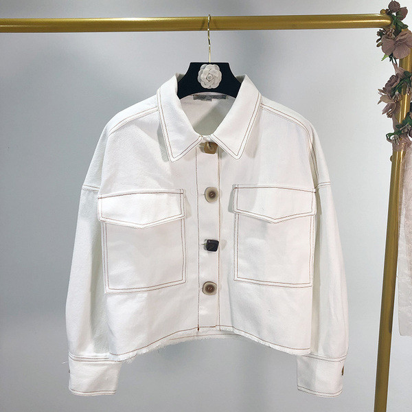 Geaca subtire de primavara-toamna cu nasturi si buzunare