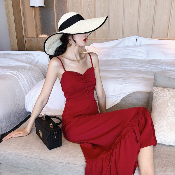 Rochie moderna de dama in rosu cu bretele subtiri