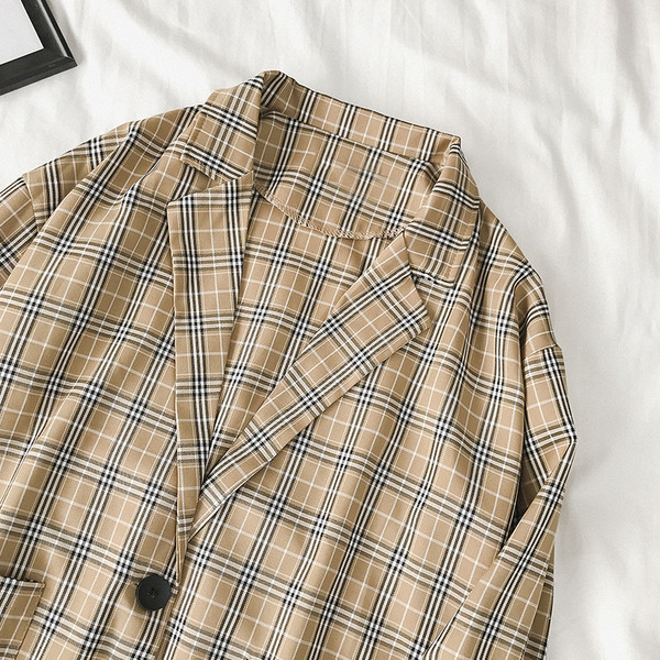 Geaca dama in carouri model lat in negru si maro