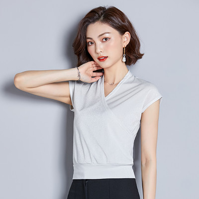 Actual maiou de damă cu decolteu în V în cinci culori