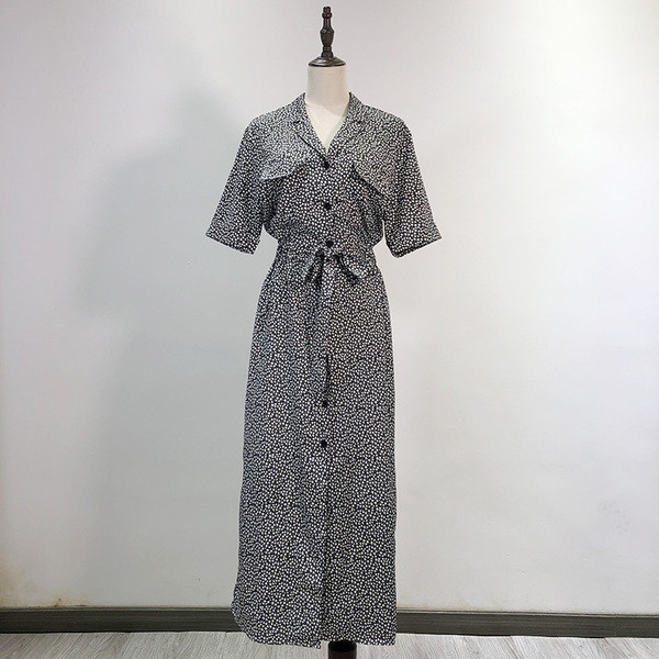 Rochie lunga de dama cu nasturi si cravate