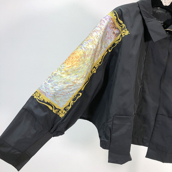 Vékony tavaszi-őszi kabát cipzárral fekete színben