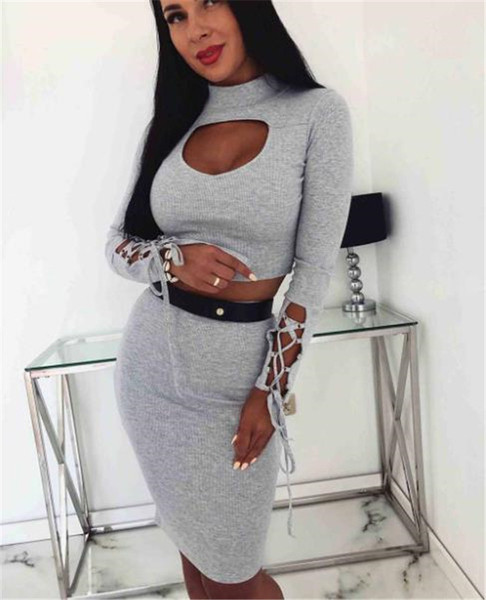 Set de damă din două părți cu părți decupate și cravate de culoare gri și verde