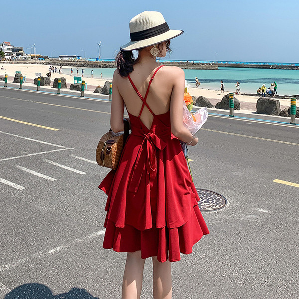 Rochie de dama moderna cu bretele subtiri in rosu