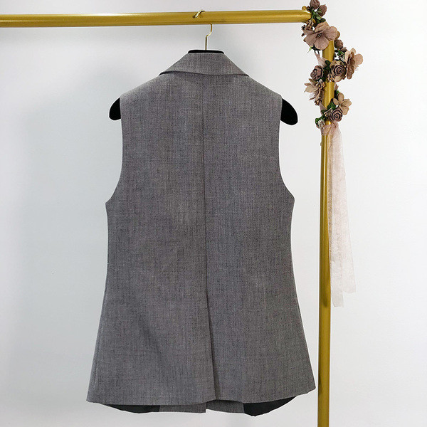 Vesta eleganta de dama in gri si negru