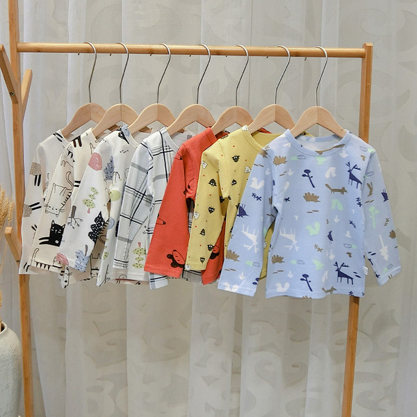 Model nou de pijamale pentru copii in doua parti pentru baieti - mai multe culori