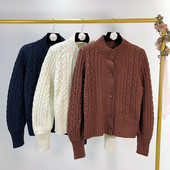 Női kardigán gombokkal, három színben