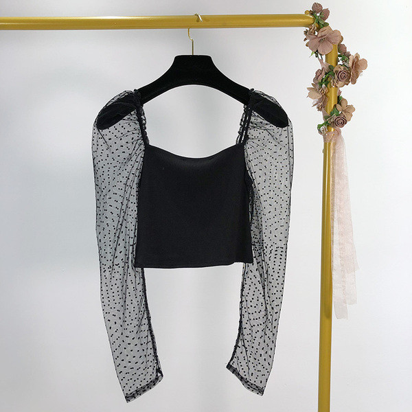 Bluză scurtă de damă cu mâneci din tul