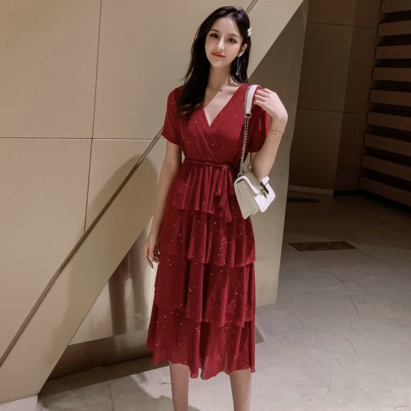 Rochie moderna de dama cu maneci scurte in negru si rosu