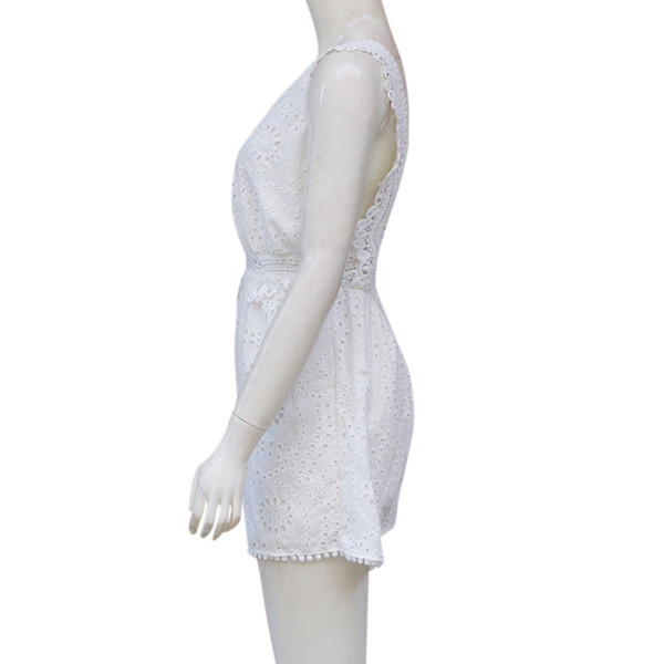 Salopetă de damă model NOU din dantelă cu bretele largi în culoarea albă