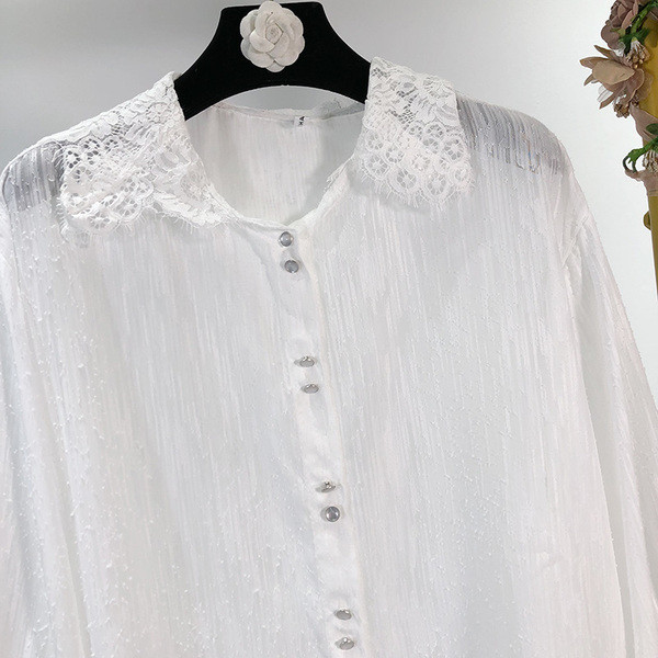 Cămașă de șifon de damă cu guler din dantelă