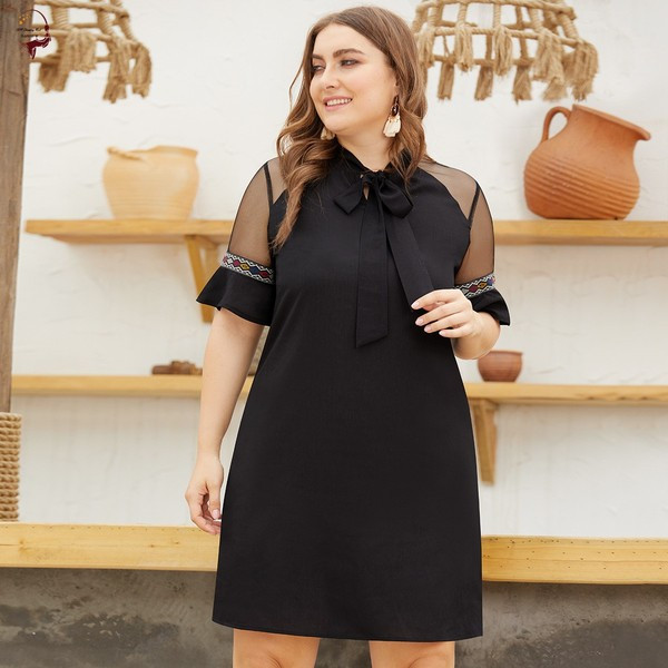 Rochie elegantă de damă, cu o panglică și mâneci scurte, de culoare neagră