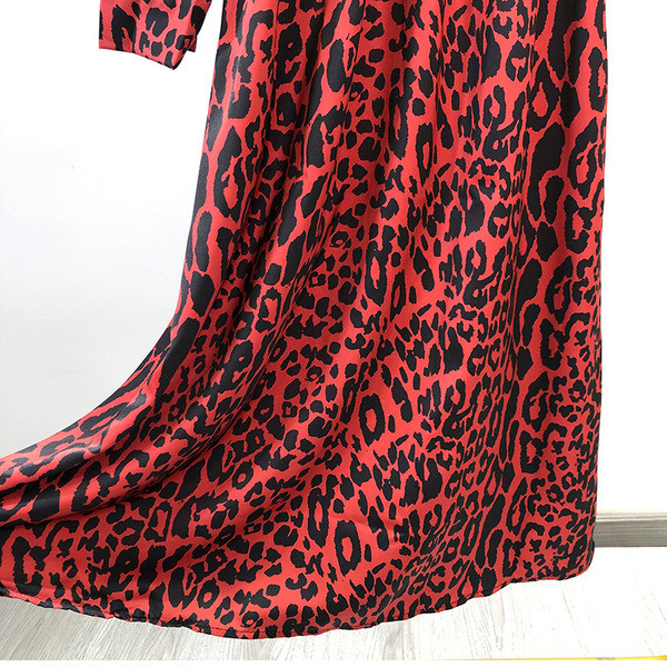 Rochie lunga de dama cu imprimeu animal