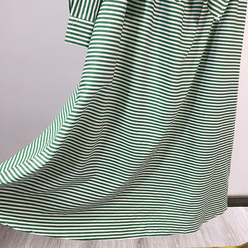 Rochie lungă în dungi cu legături în talie