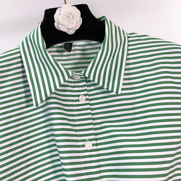 Rochie lungă în dungi cu legături în talie