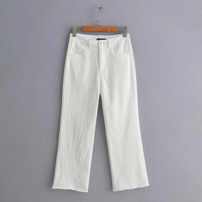 Дамски модерен панталон в бял цвят 