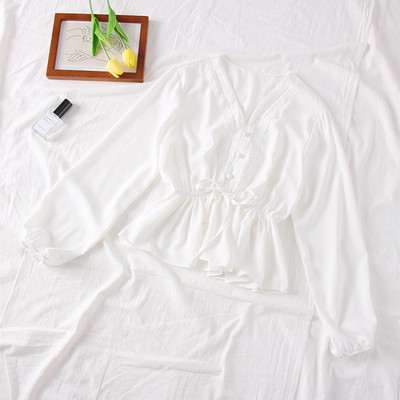 Bluza de dama actuala cu nasturi si decolteu in V - mai multe culori