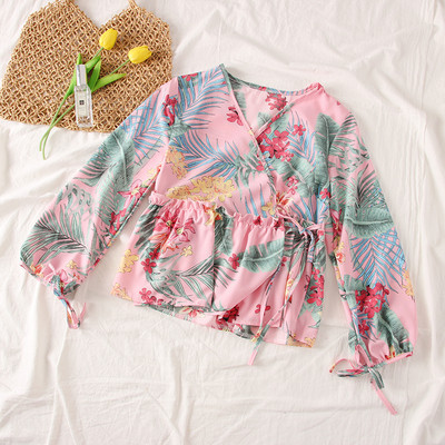 Bluză de damă colorată cu motive florale - mai multe culori