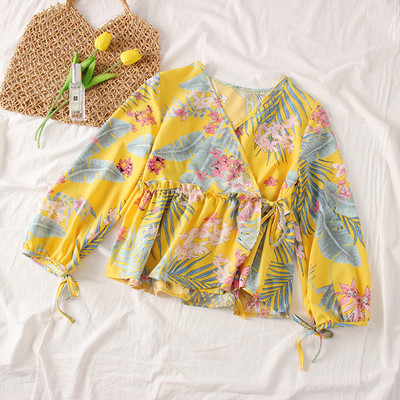 Bluză de damă colorată cu motive florale - mai multe culori