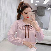 Aktuális női ing fehér és rózsaszín színben, nyakkendővel