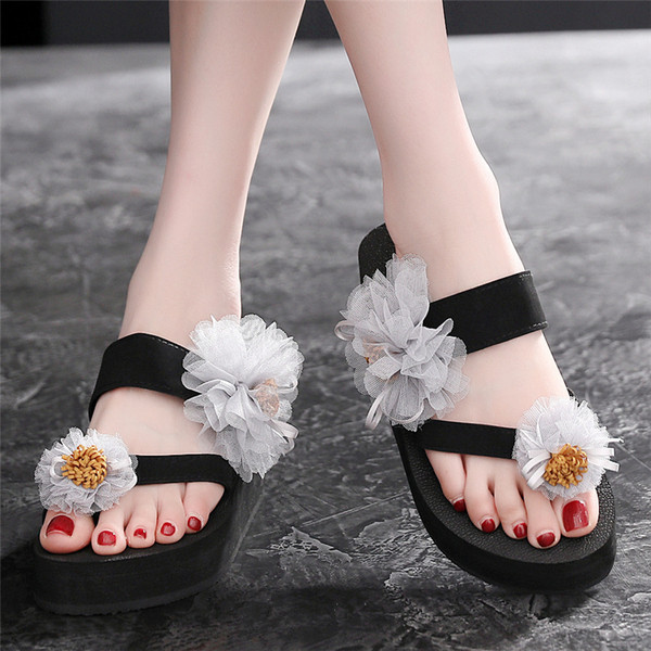 Alkalmi női papucs lapos talppal, virágokkal több színben