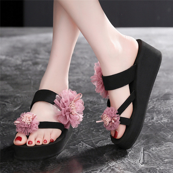 Alkalmi női papucs lapos talppal, virágokkal több színben