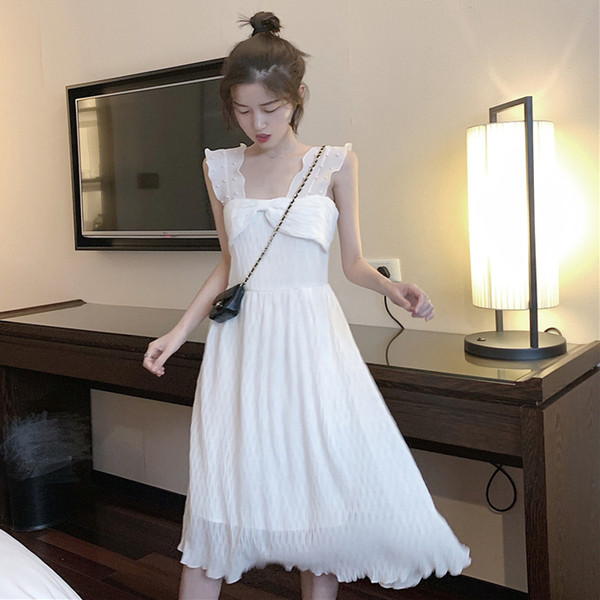 Alkalmi női ruha fehér színben