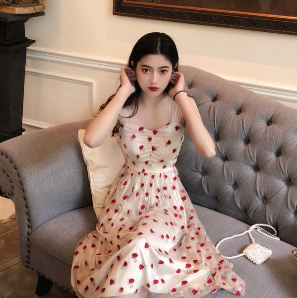 Rochie moderna de dama lunga cu talie inalta - model croiat