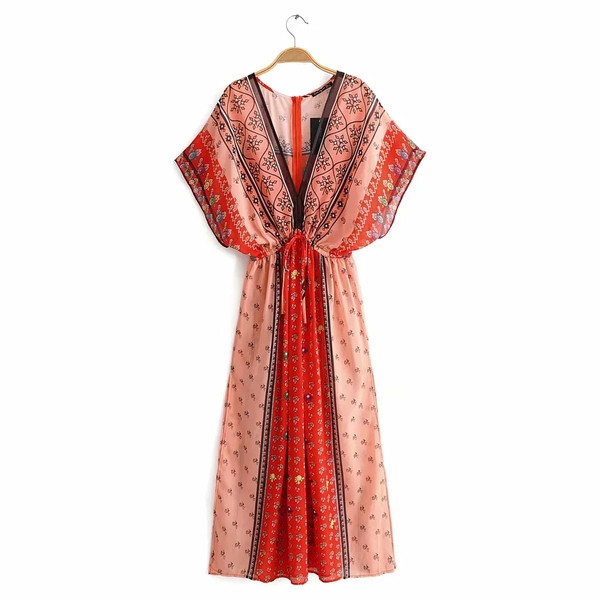 Rochie moderna de dama cu decolteu in V - culoare rosie