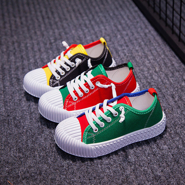 Aktuális gyerek tornacipő három színben fiúknak