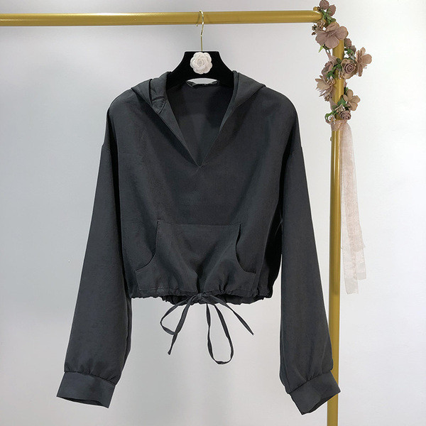 Divatos női rövidnadrág vagy pulóver fekete színben