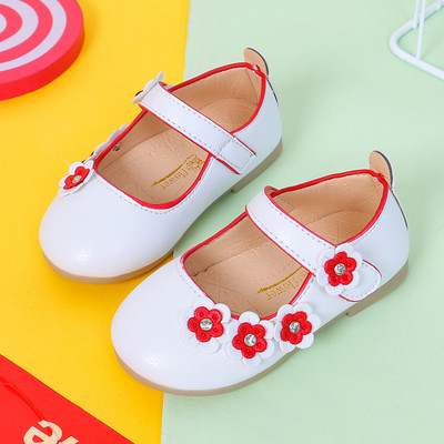 Модерни детски обувки за момичета-в три цвята с 3D елементи