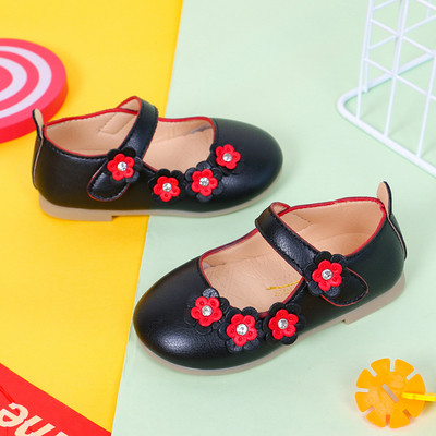 Pantofi moderni pentru copii pentru fete - in trei culori cu elemente 3D