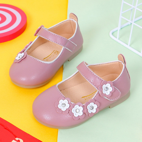 Pantofi moderni pentru copii pentru fete - in trei culori cu elemente 3D