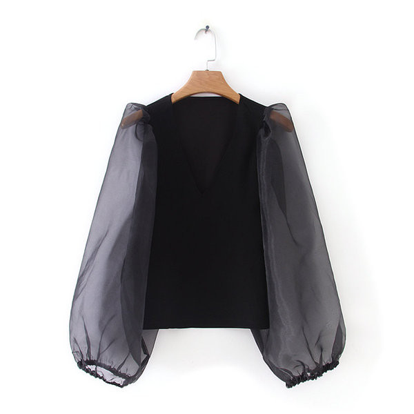 Bluză de damă elegantă cu decolteu în V de culoare neagră