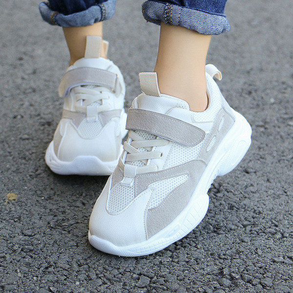 Tenisi actuali pentru copii in trei culori pentru baieti si fete