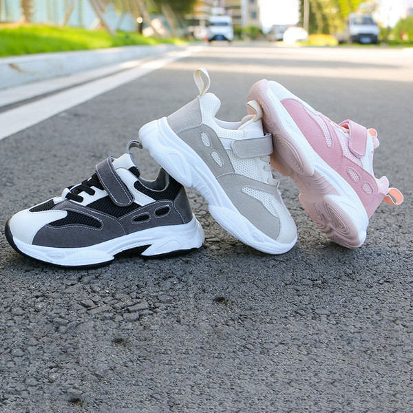 Tenisi actuali pentru copii in trei culori pentru baieti si fete