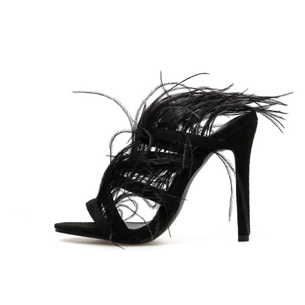 Papuci de dama negru cu toc subtire si pene