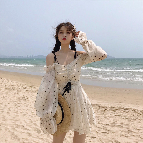 Fehér színű, alkalmi női ruha, hosszú ujjal