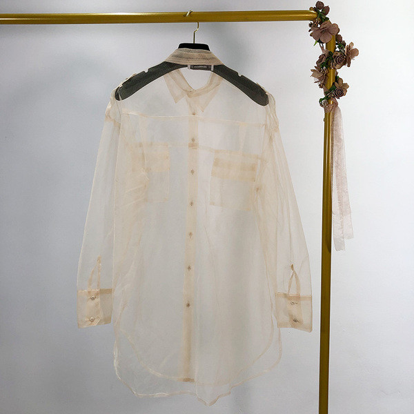 Cămașă de damă din tul cu mâneci lungi