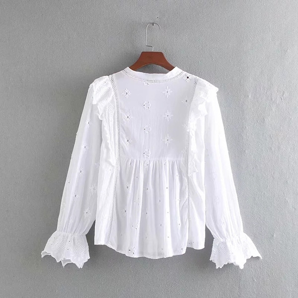 Cămașă elegantă de damă cu mâneci lungi, în alb